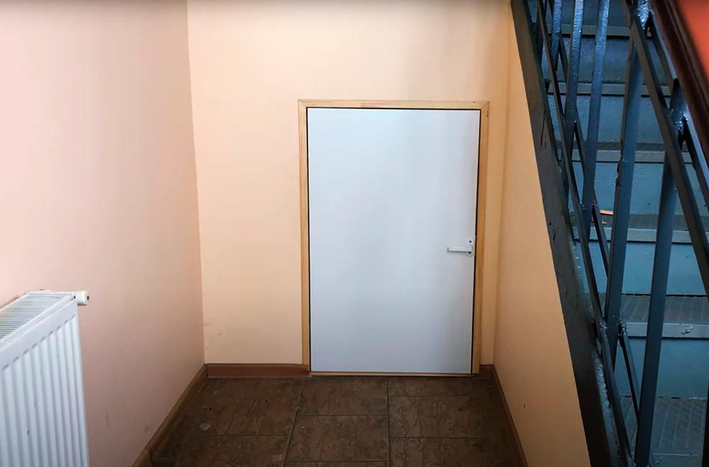 Карнизная дверь FAKRO DWK 55×80 см — фото, характеристики