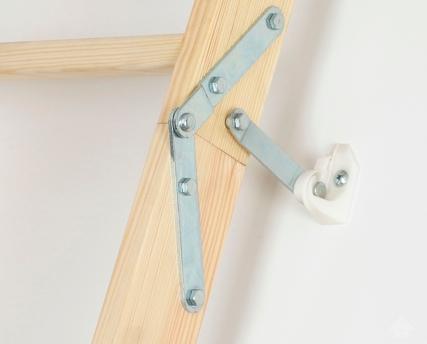 Лестница чердачная Fakro KOMFORT LWK Plus 60x130x305 — фото, характеристики