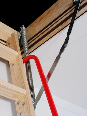 Чердачная лестница Docke LUX 70x120x300 детальное фото