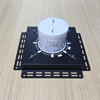 Вентиляционная решетка VRB 260x260 Tile / SLIM 6C (черная) детальное фото