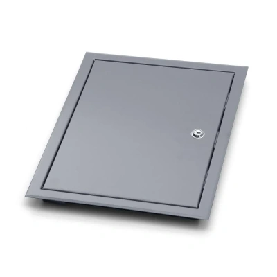 Люк металлический с замком 850х1200 серый детальное фото