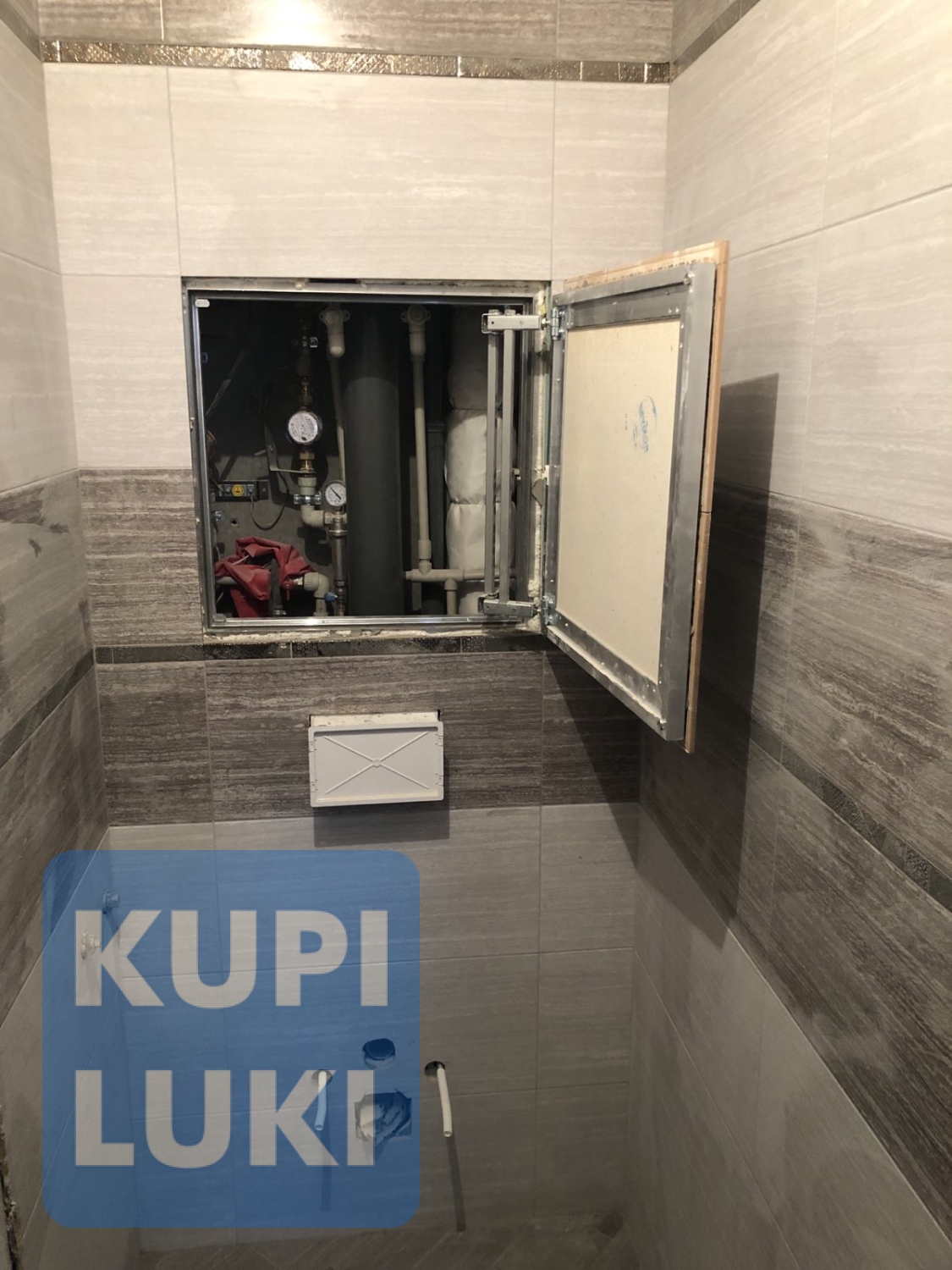 Люк под плитку Алюклик-М Revizor 60х60 интерьере