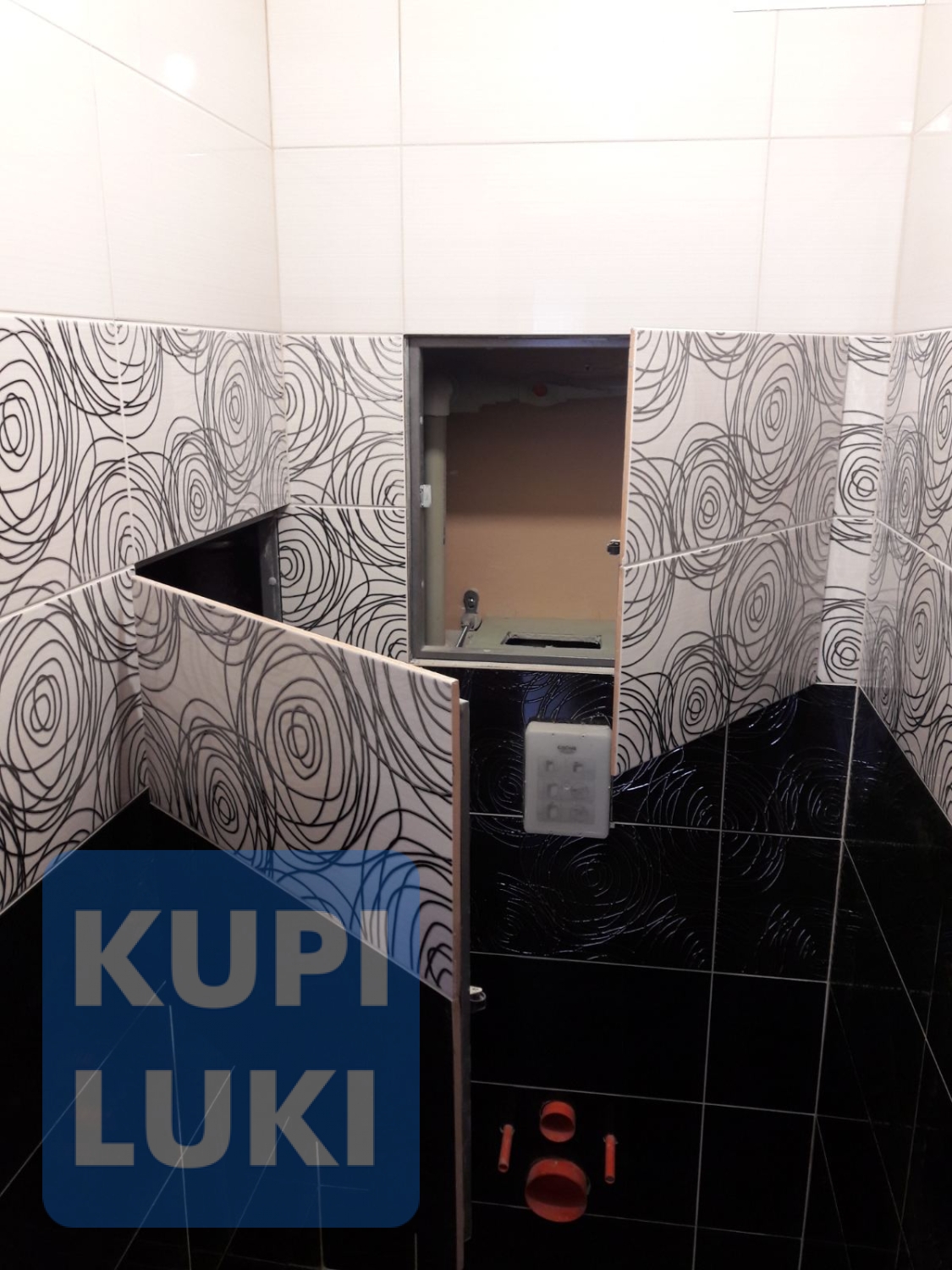 Два Эко-Люка под плитку в туалете