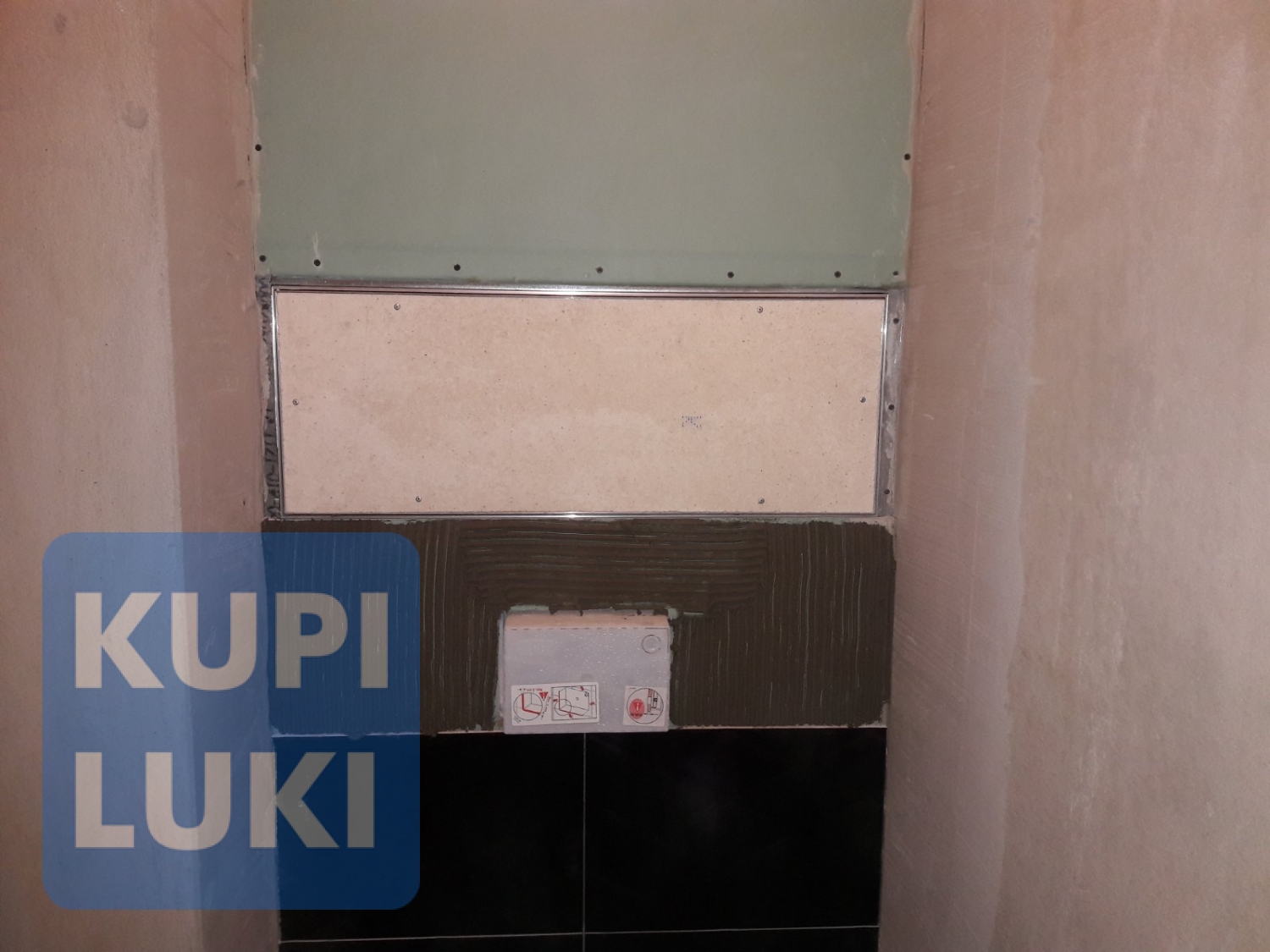 Откидной люк под плитку 70х25 см со съёмной дверцей