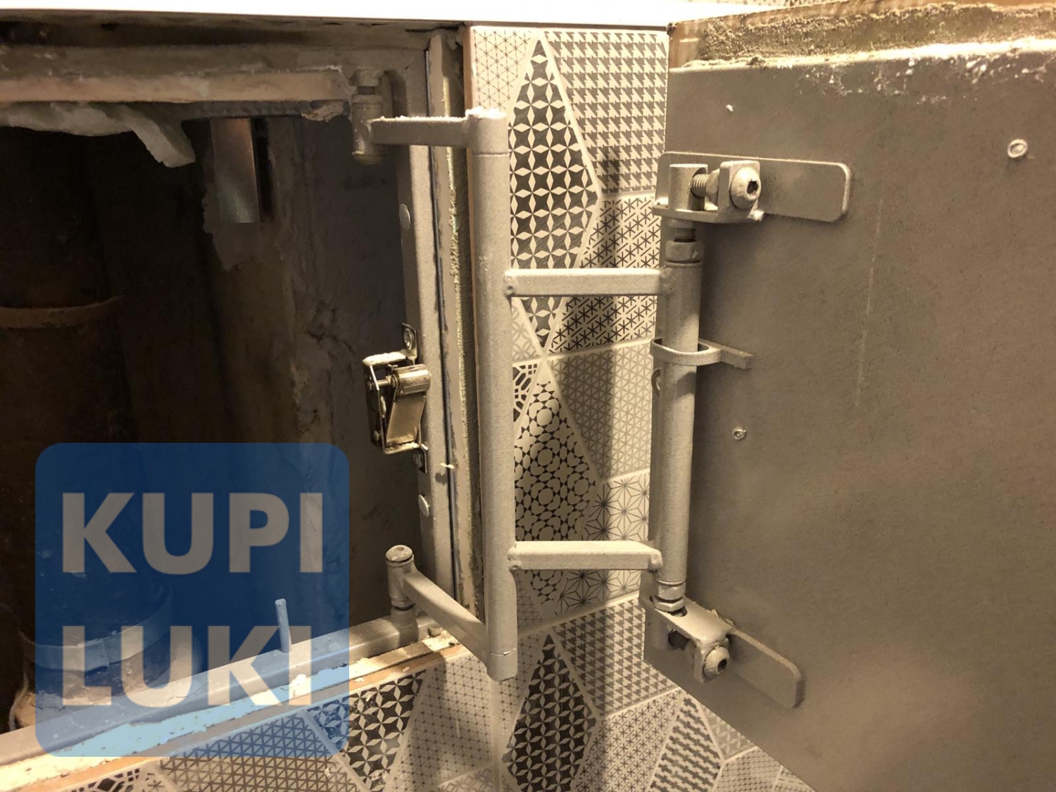 Нажимной стальной люк под плитку с регулировками 60х30