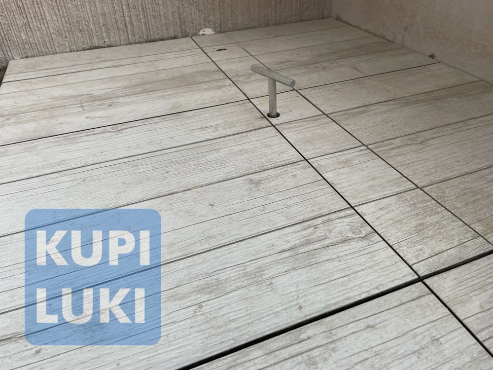 Люк для подвала Event ЛНСЭ 70x70 в интерьере