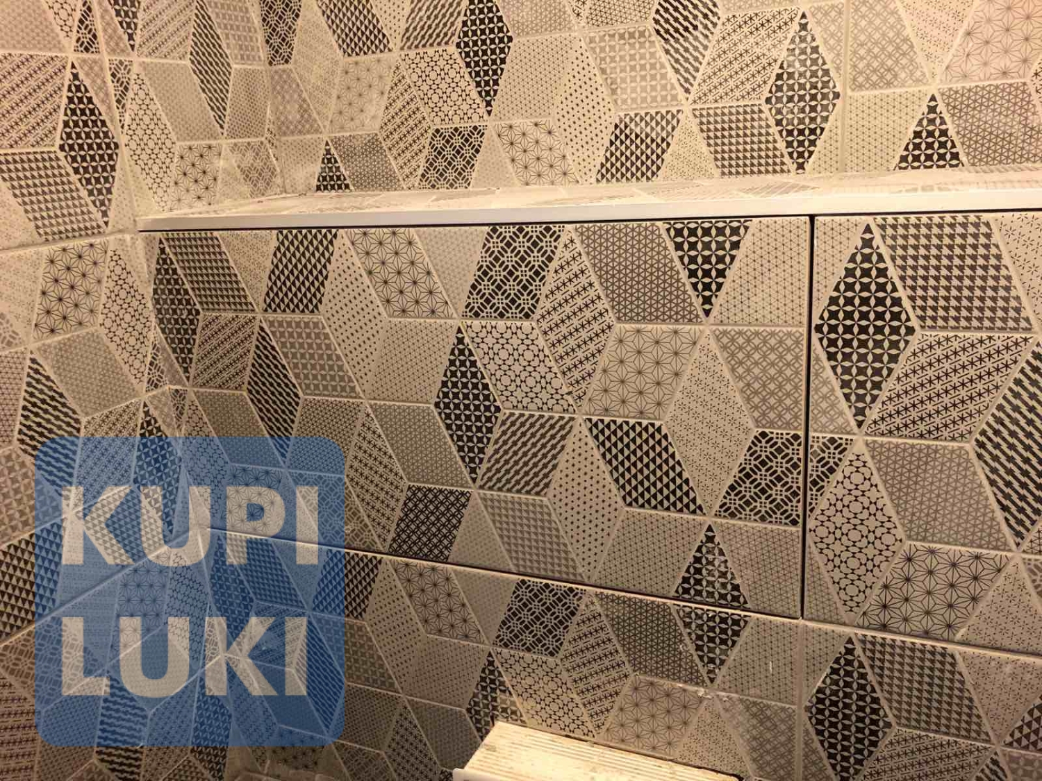 Нажимной стальной люк под плитку с регулировками 60х30